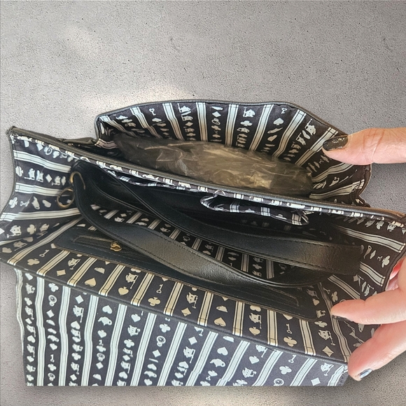 Alice in Wonderland Backpack Handbag - Picture 12 of 16